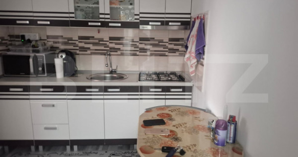 Apartament 3 camere, 63 mp, zona Găești