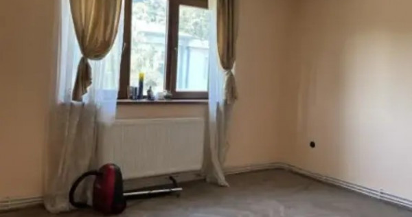 Apartament 2 camere decomandat str. Carantinei