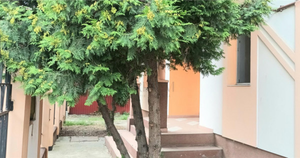 Casa individuala P M de inchiriat nemobilata - Lipovei -
