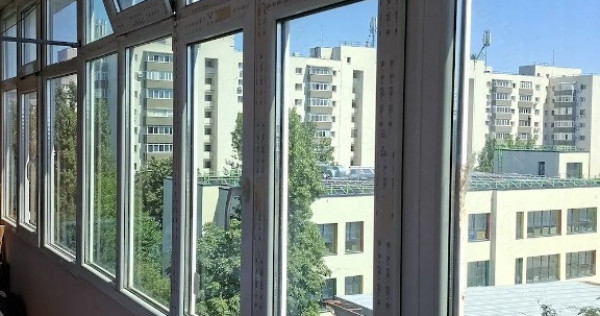 Vand Apartament 3 camere partial mobilat si utilat, zona Orizont-AFI