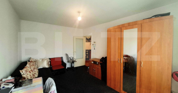 Apartament 2 camere, decomandate, etaj intermediar, &icirc;n Măn