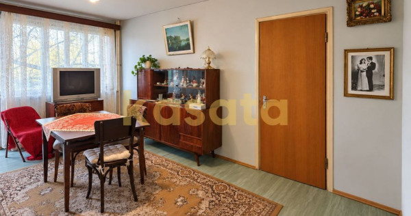 2 camere cu balcon spectaculos de 12,2 mp | Titan &ndash; Par...