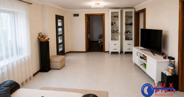 ID 6658 Casă modernă cu foișor și garaj