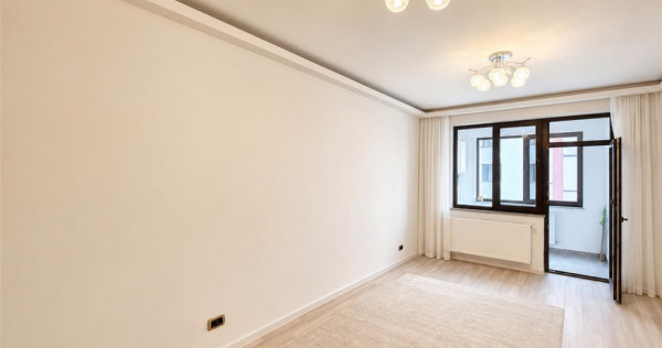 Compozitie generoasa, loc parcare, boxa, Isaran Residence, T