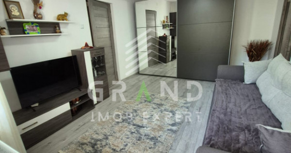Apartament de vanzare 3 camere , 65 mp ,Manastur.