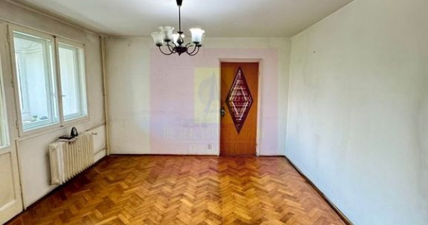 Apartament 3 camere Berceni &ndash; Bd. Alexandru Obregia, 69 mp