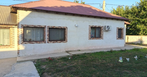 Vand Casa de Vacanta si teren 1200mp Schitu Poienari, Teleorman