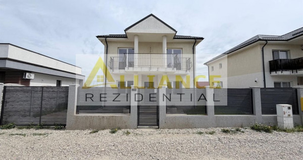 Casa individuala - 4 camere - 2 bai - 560mp teren