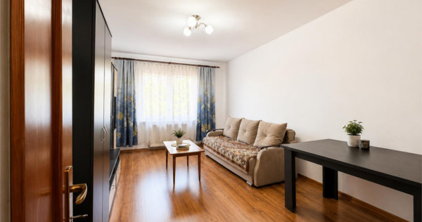 Luminos, decomandat, 3 camere, 2 bai, etaj2, Calea Sighi#537