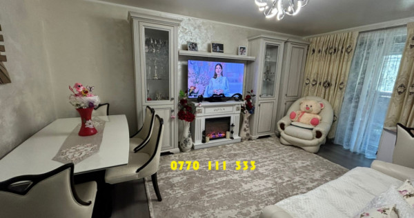 - Apartament 3 camere Calarasilor Viziru, La Cheie, etaj 2