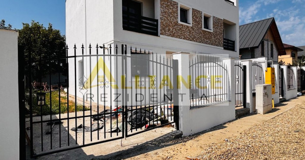 Casa tip duplex , 4 camere , 3 băi , 120 mp utili !