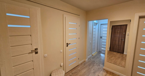 Apartament 4 CAMERE, SU 77MP, MĂNĂȘTUR