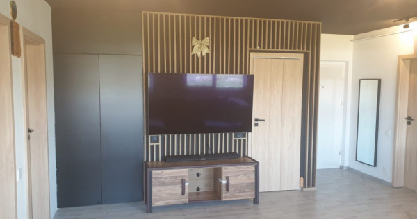 Apartament 3 camere, 71 mp ,zona Teilor