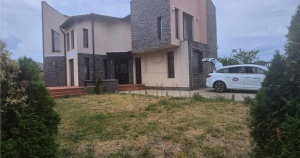 Casa individuala - zona excelenta - la cheie
