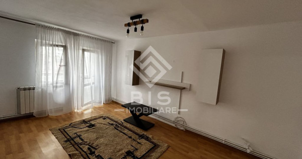 Chirie apartament 4 camere &ndash; Strada P&acirc;rcălabului