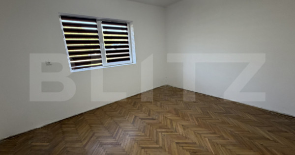 Casa de vanzare 109 mp, teren 13000 mp, zona Ciocman