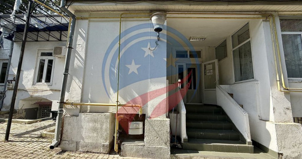 Cladiri birouri/Teren 1302 mp/ultracentral/Craiova