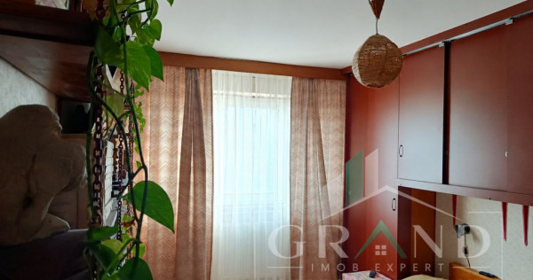 Ap 4 camere |Balcon |Zona Manastur-Par&acirc;ng/McDonald&rsquo;s/Petr