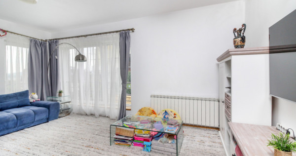 Casa finisata tip duplex, GARAJ, 3 dormitoare, 2 bai, str. C