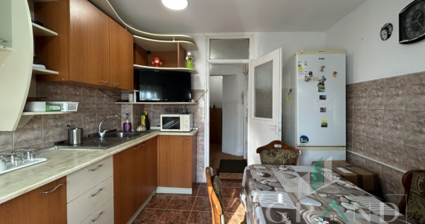 Apartament de &icirc;nchiriat 2 camere decomandate, Manastur