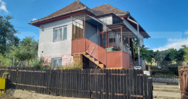 CASA CU TEREN SI PANORAMA SUPERBA