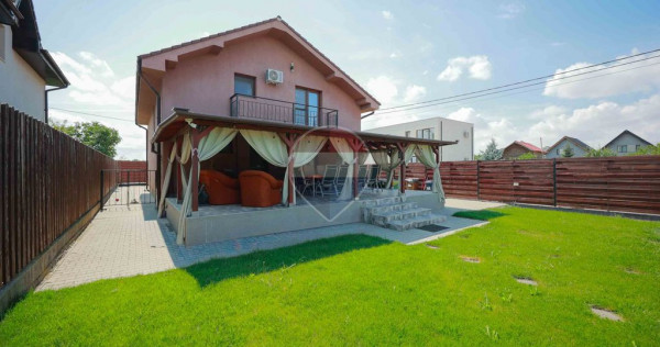 Casă 5 camere, parcelă de colț, dublu acces, de v&acirc;nza...
