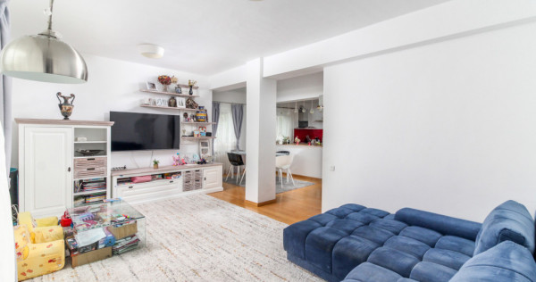 Casa finisata tip duplex, GARAJ, 3 dormitoare, 2 bai, str. C