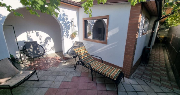 Faleza nord - casa la 500 m de plaja