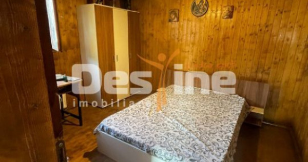 ???? Casă la curte P+M &ndash; Sector 5 cu beci si garaj