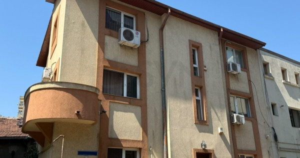 Vila l 8 camere l Bulevardul Unirii