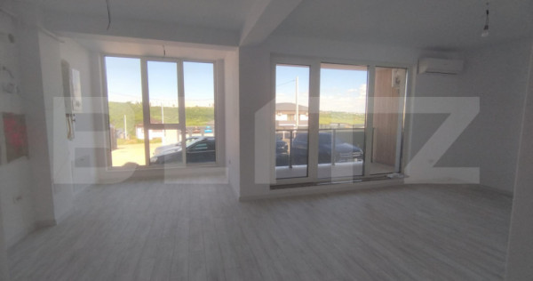 Apartament 2 camere, 53 mp, parter, loc de parcare, zona Red