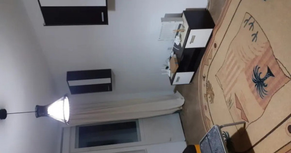 Proprietar, &icirc;nchiriez apartament 2 camere, Constanta