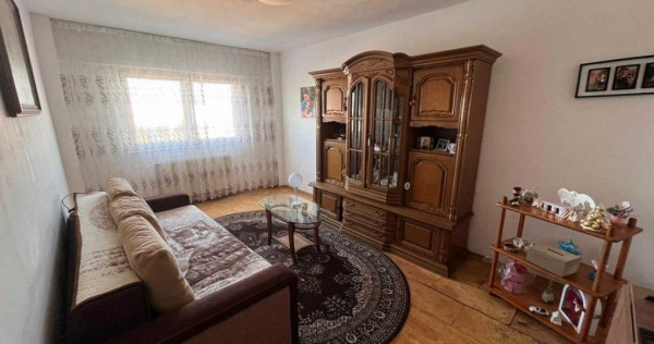 Apartament 3 camere, Astra -Ciucas,decomandat,2 gr,128000 Eu