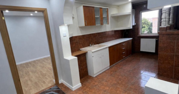 Apartament 4 camere, 74.64 mp, zona Craiovita Noua