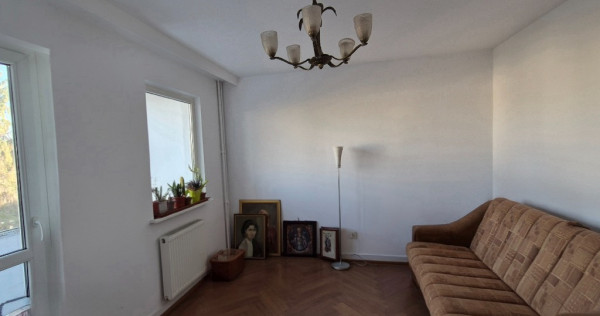 De v&icirc;nzare 3 camere cartier ASTRA, direct proprietar