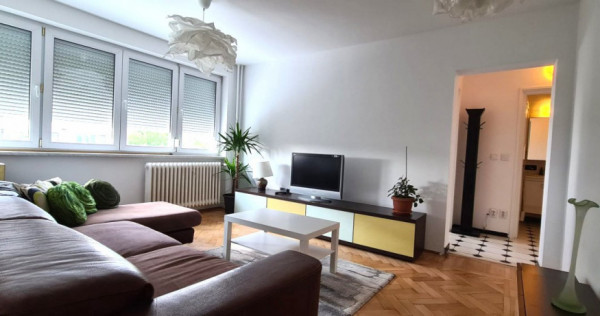 3 camere vis-a vis de Parcul IOR