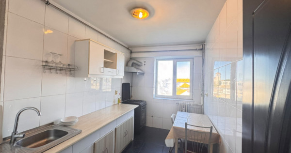 Apartament 2 camere de v&acirc;nzare &ndash; Casa de Cultură, Consta
