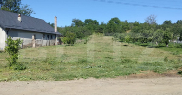 Teren intravilan, 1.749 mp, localitatea Mesesenii de Sus