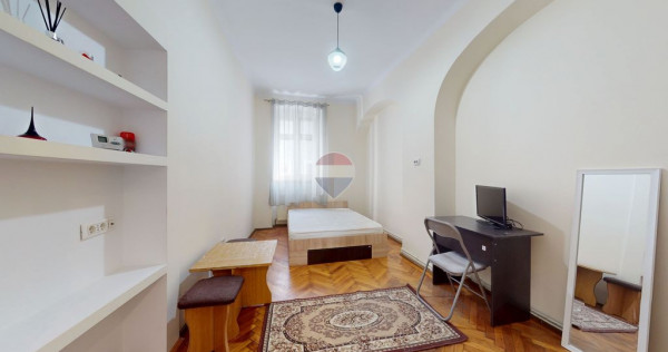 Comision 0% | Garsoniera la casă | curte | centrul istoric |
