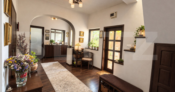 Casa de vanzare, 379 mp, 509 mp, zona Ultracentral