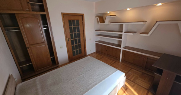 Apartament 3 camere , in Fundatie,INDEPENDENTEI UMF