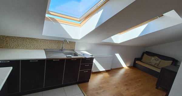 Apartament 2 camere decomandat zona Florilor