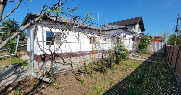 Casă 3 camere, teren 268 mp, pe colț &ndash; Bereasca, Ploi...