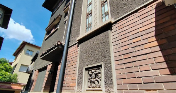 Zona Stefan cel Mare - Barbu Văcărescu - Metrou 3 camere in vila