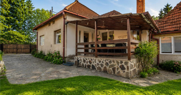 Casa familiala cu: teren 2.822 mp intravilan, sauna, atelie