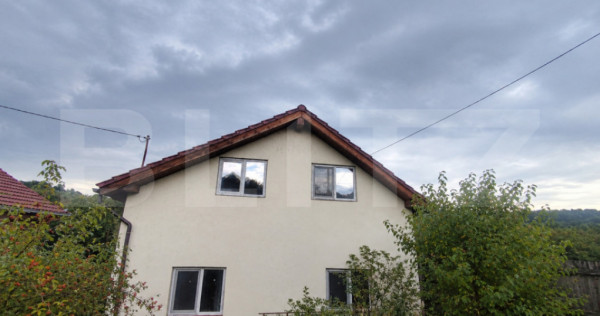 Casa 240 mp, teren 1000 mp, zona Rapas