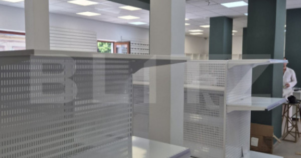 Spațiu comercial 1300mp Parter+Subsol & Teren 1 ha