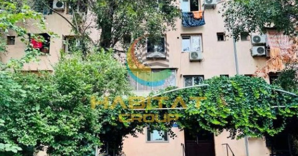 Garsoniera mobilata, centrala proprie, Aparatorii Patriei