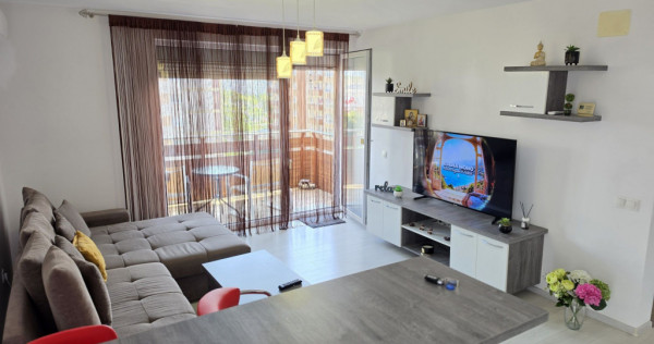 Studio Urban Coresi +loc parcare privat+boxă