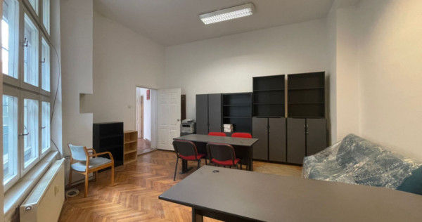 Birou de inchiriat ultracentral Arad &ndash; gata pentru activi
